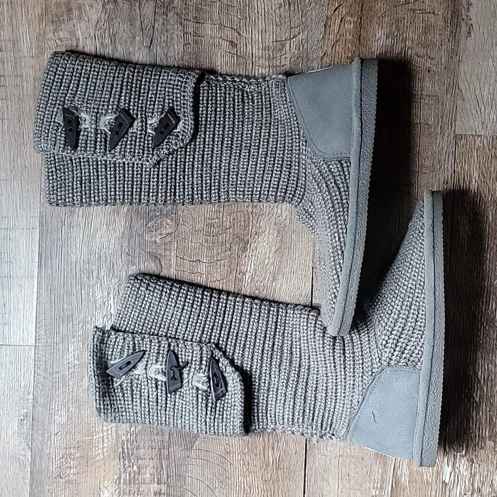 COPY - Bearpaw boots